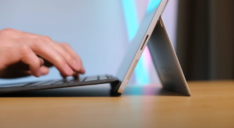 مشخصات سرفیس پرو 5