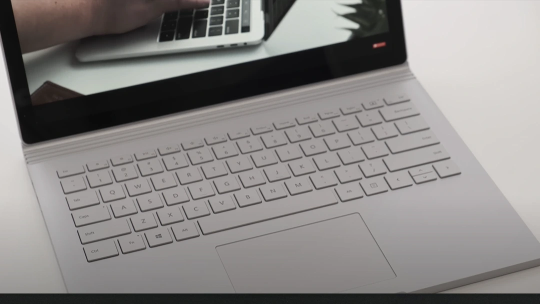 کیبورد سرفیس بوک 2