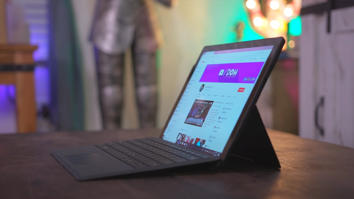 طراحی سرفیس پرو 6