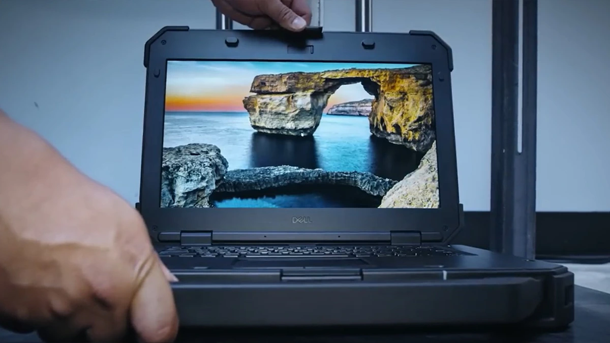 لپ تاپ صنعتی Latitude Rugged 7424