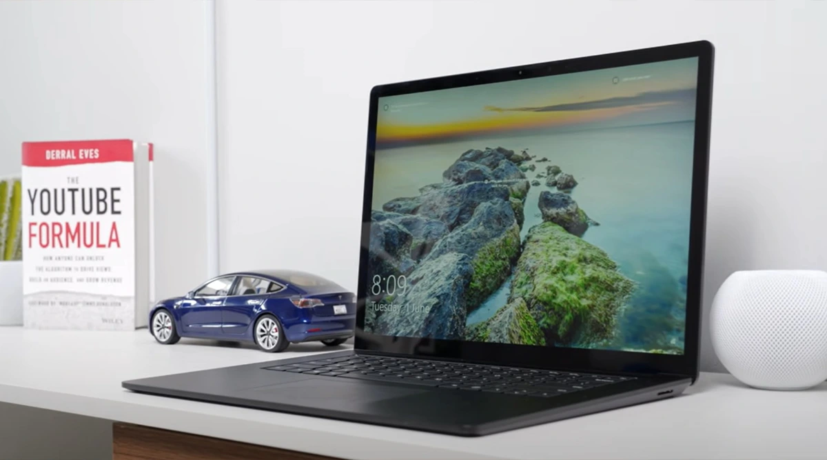 مشخصات فیزیکی سرفیس لپ تاپ 4