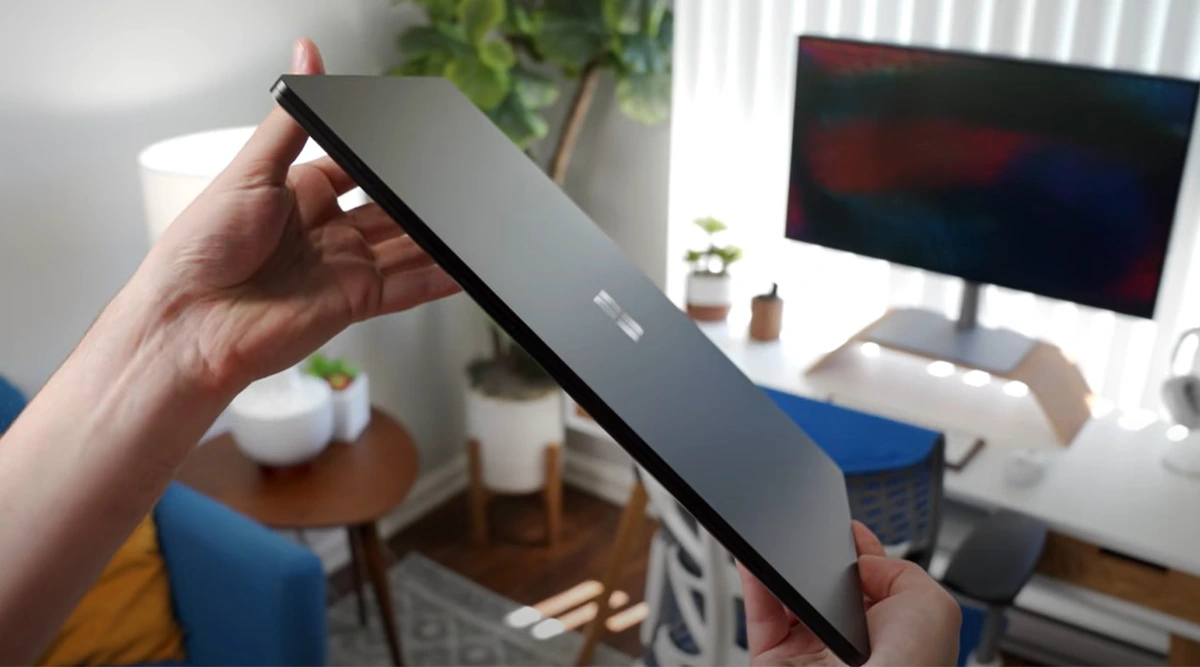 سرفیس لپ تاپ 4